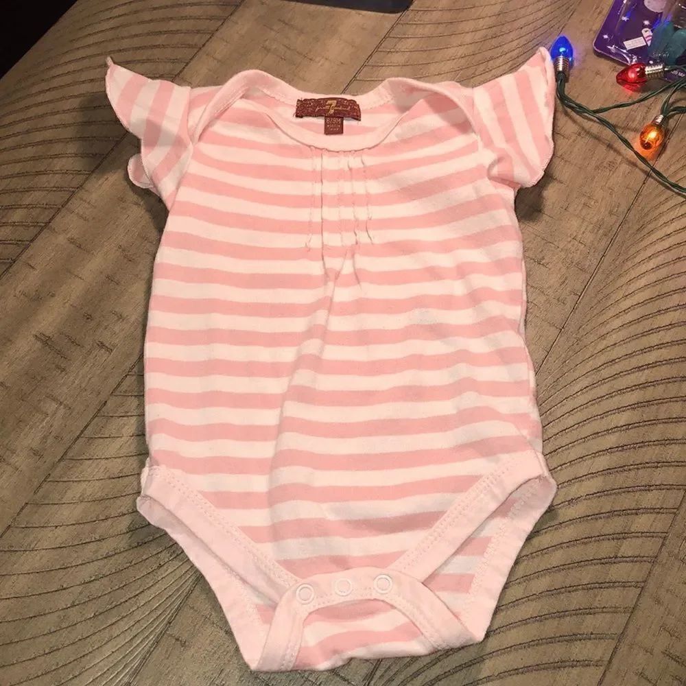 7 for all Mankind Flutter Sleeve Onesie. Pastel Pink Stripe CottonPolyblend 6-9m